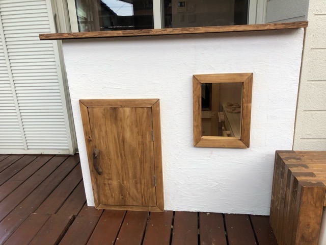 子供用の小屋をdiy 完成編 ドアや屋根部分を仕上げました Yudaikawase Com